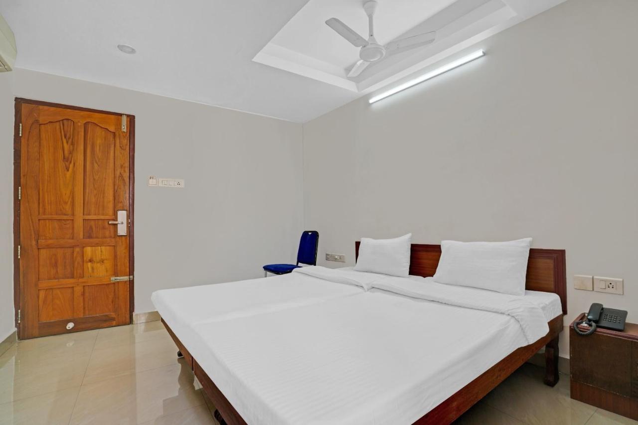 Collection O Aramam Executive Inn Kochi Dış mekan fotoğraf